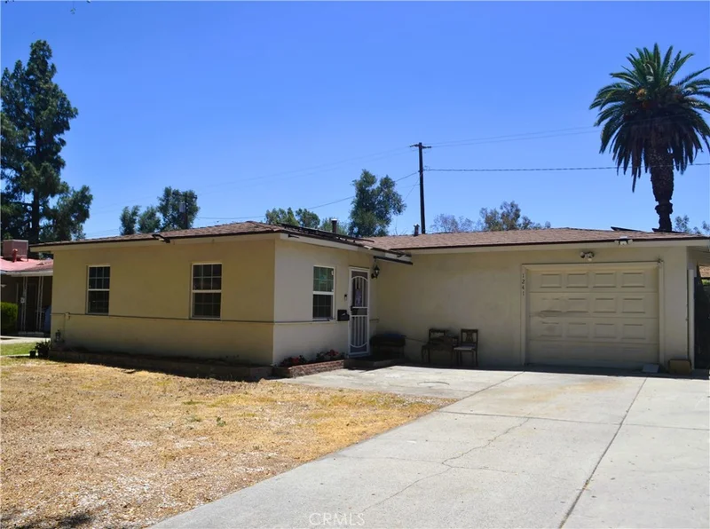 1241 Holly Vista Boulevard photo 2