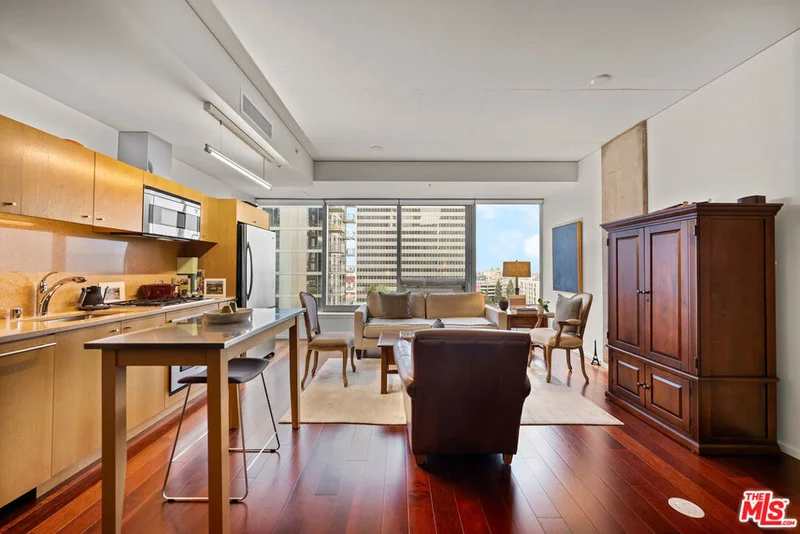 1155 S Grand Avenue 1111, Los Angeles, CA 90015