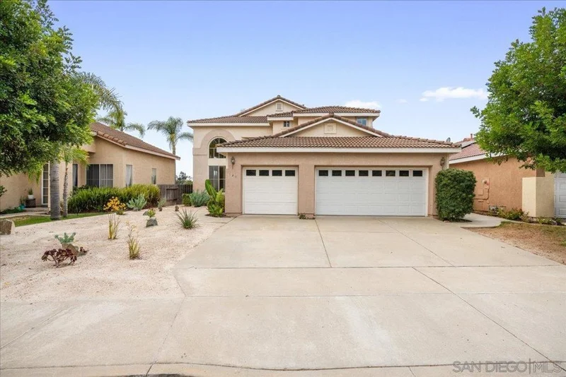 546 Calle Capistrano, San Marcos, CA 92069