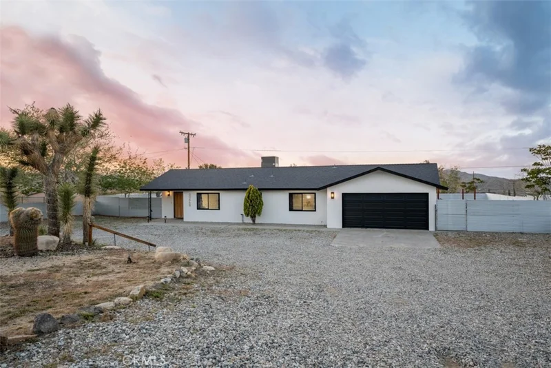 60468 Latham Trail photo 2