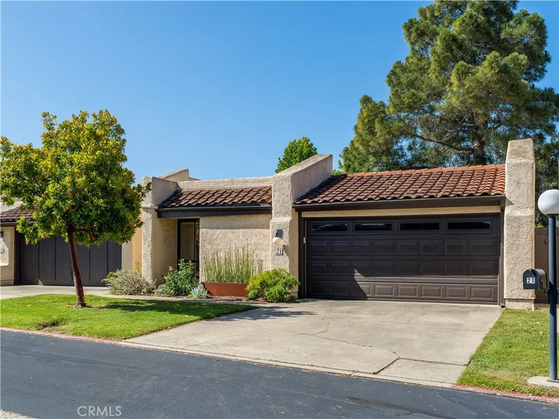 21 Vista Lane