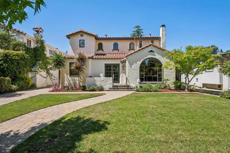 170 Grand Street, Redwood City, CA 94062
