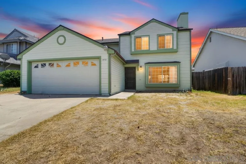 1572 Antoine Dr, San Diego, CA 92139
