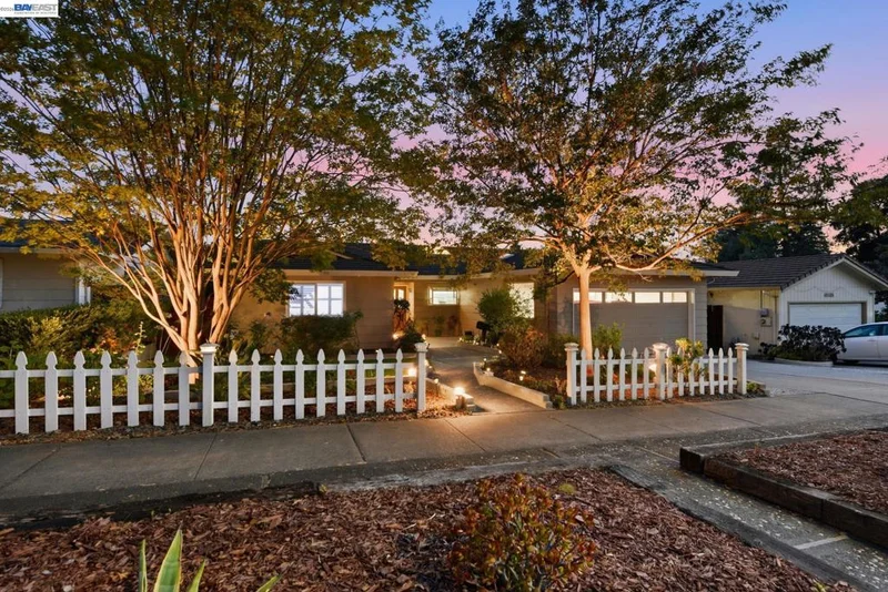 42447 Paseo Padre Pkwy, Fremont, CA 94539