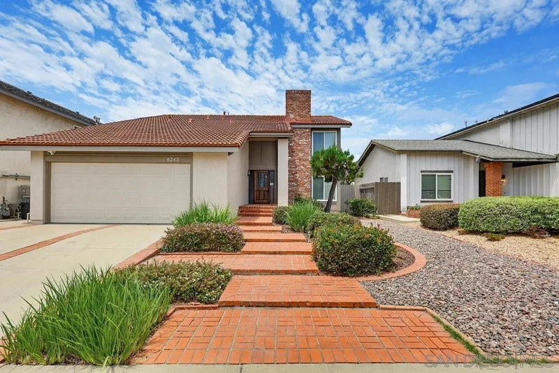 6245 Hannon Ct, San Diego, CA 92117