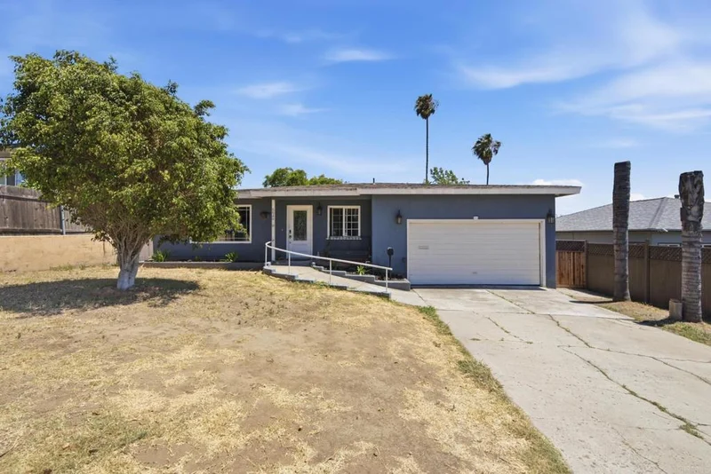5949 Potomac, San Diego, CA 92139