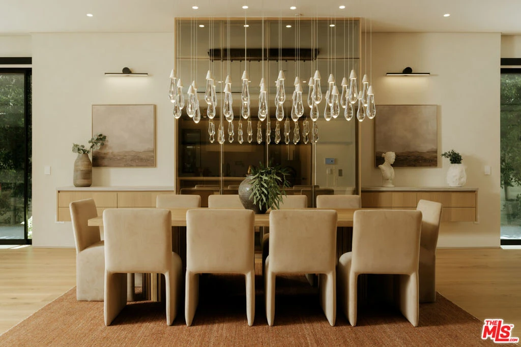 Interior 2