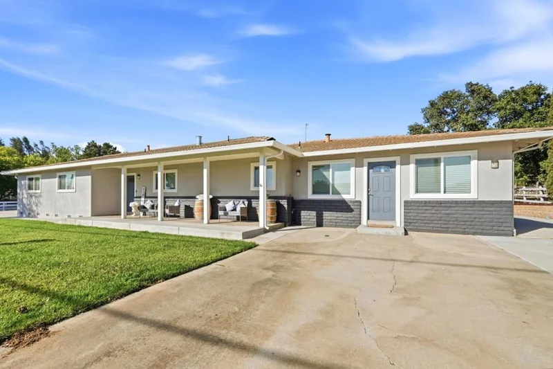 10740 New Avenue, Gilroy, CA 95020