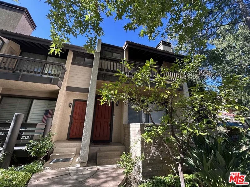 21820 Marylee Street 234 photo 2