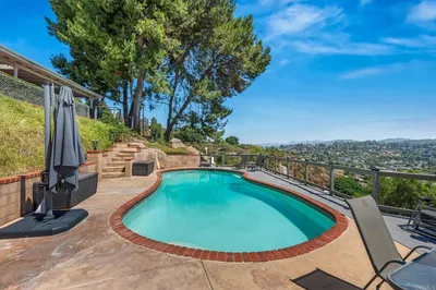 1308 Sundale Road photo 2