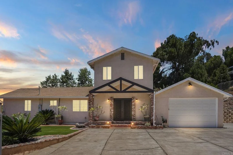 9529 Marilla Drive, Lakeside, CA 92040