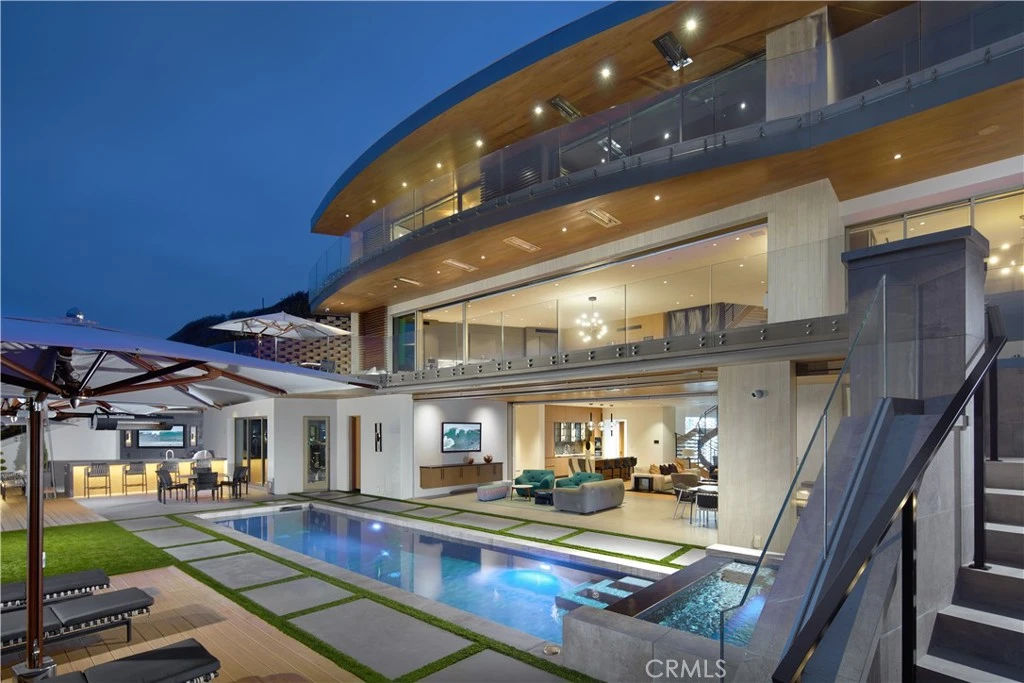 Interior 1
