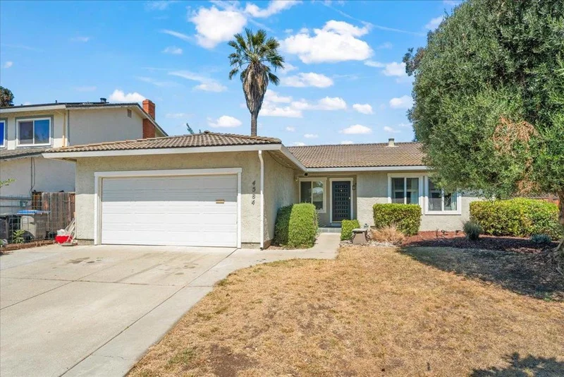 Photo 2 of 4584 Thousand Oaks Drive
