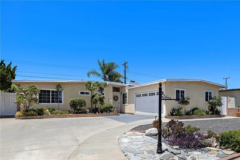 8407 Locust, Buena Park, CA 90620