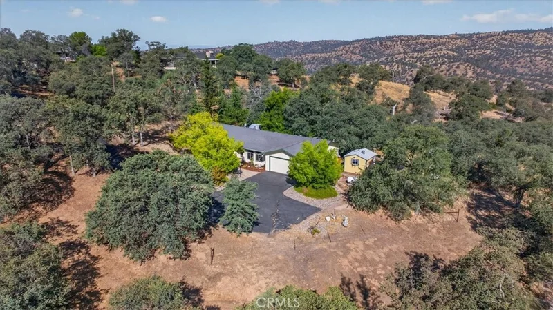 41393 Roaring River Way, Coarsegold, CA 93614