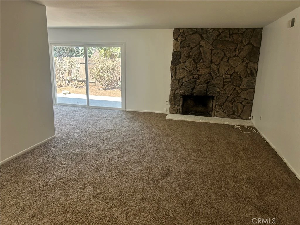 Interior 4
