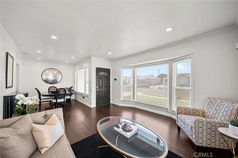 Photo 2 of 1016 W 136th