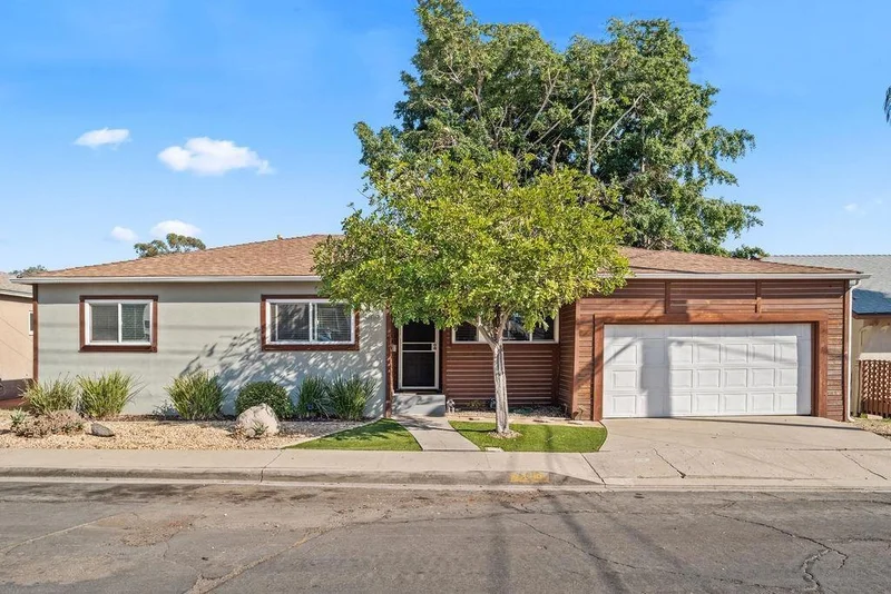 5109 Alumni Pl