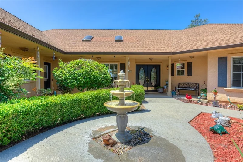 260 Orange Avenue