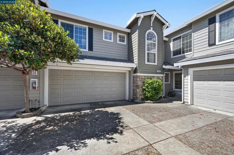 Photo 2 of 808 Destiny Ln
