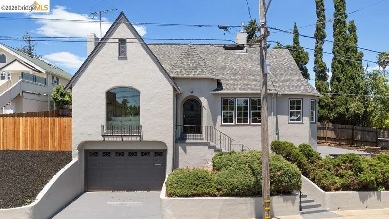 3311 Kingsland Ave, Oakland, CA 94619