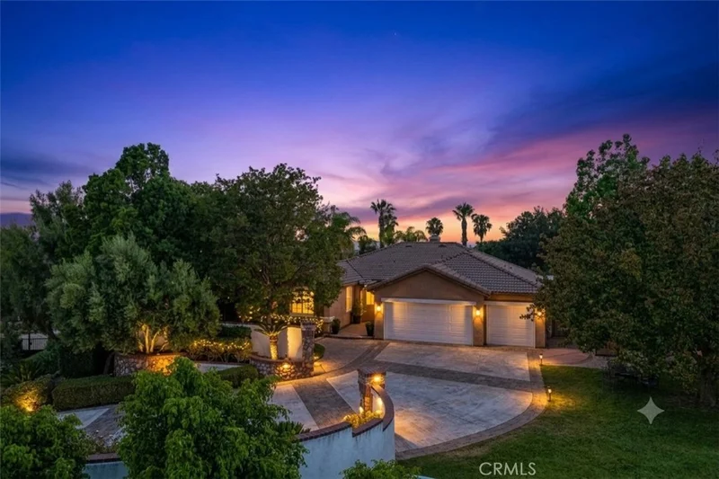 2431 Rosser Drive