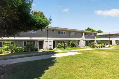 92 Hemlock Lane