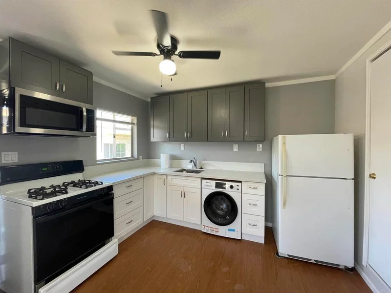 148 W Hall Avenue granny flat