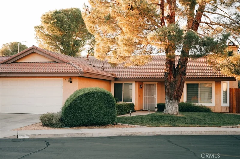418 Mount Baldy Cir, Ridgecrest, CA 93555