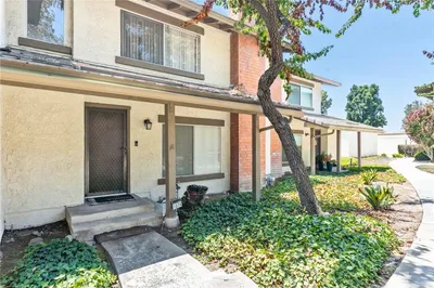 1674 Aspen Village Way photo 2