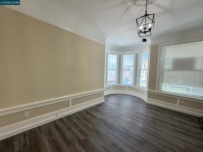529 Carolina St photo 2