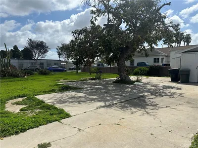 612 W Santa Ana photo 2