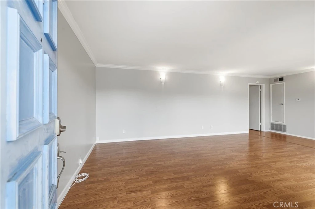 Interior 2