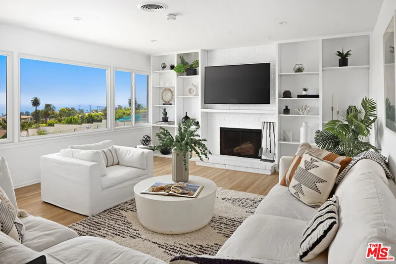 16641 Linda Terrace photo 2