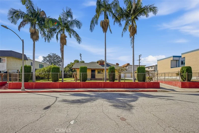 209 N Monterey Street