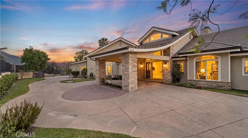 417 Long Canyon