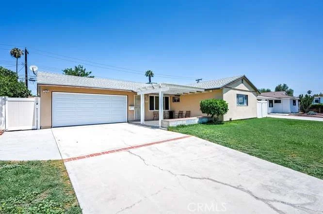 8777 Glencoe Drive, Riverside, CA 92503