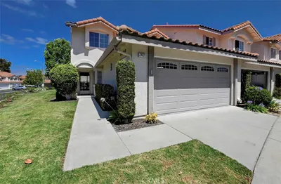 27421 Hyatt Court