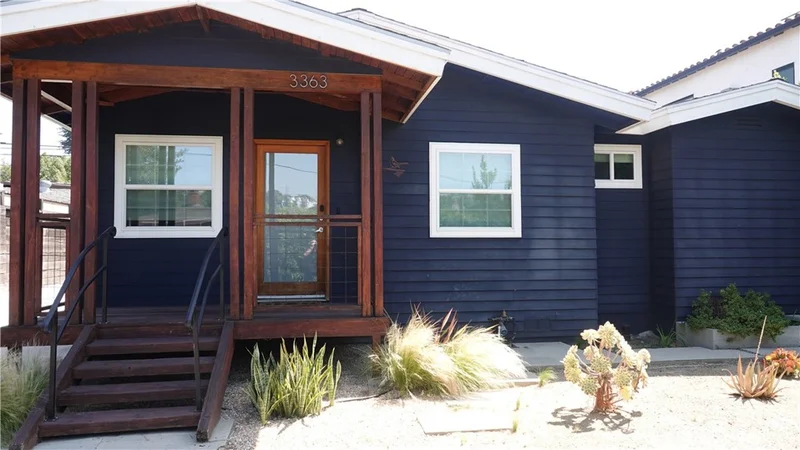 3363 Hollydale