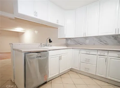 16600 Seville C