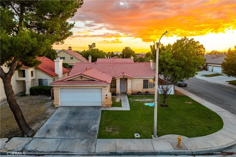 44129 Amherst Lane, Lancaster, CA 93536