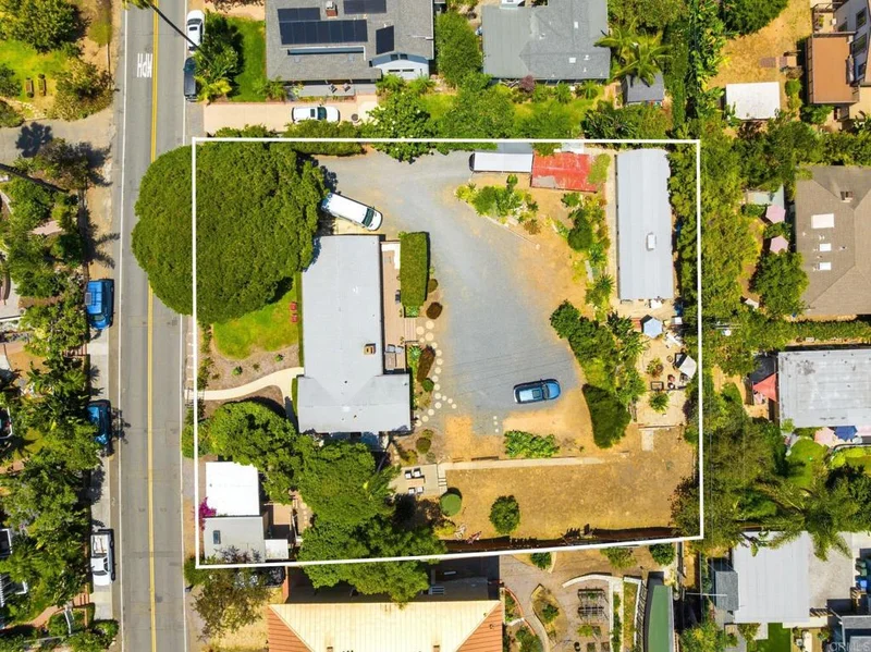 735 Cornish Drive photo 2