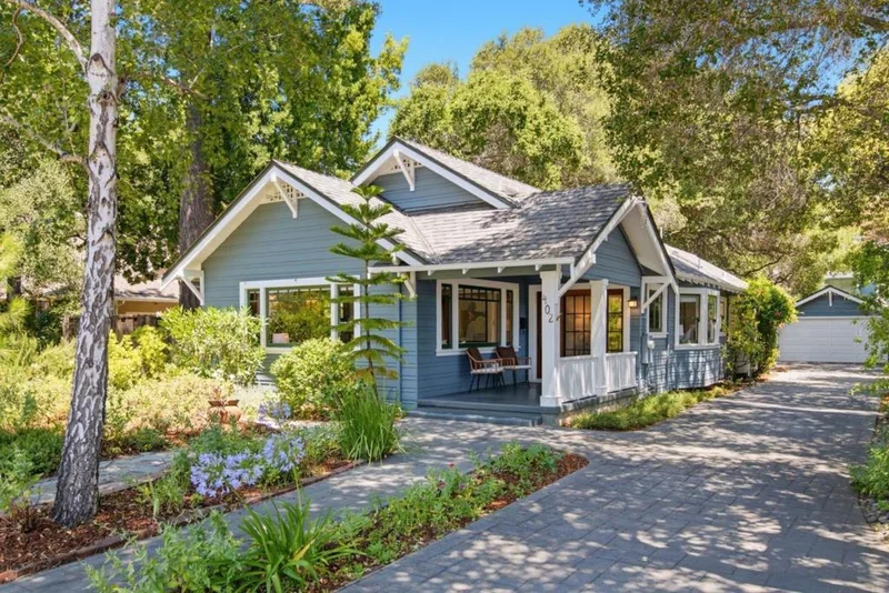 402 Bella Vista