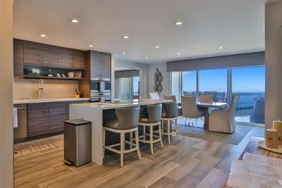 861 Beachfront Drive B