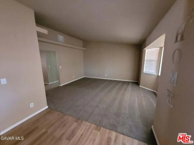 9825 Sally Avenue photo 2