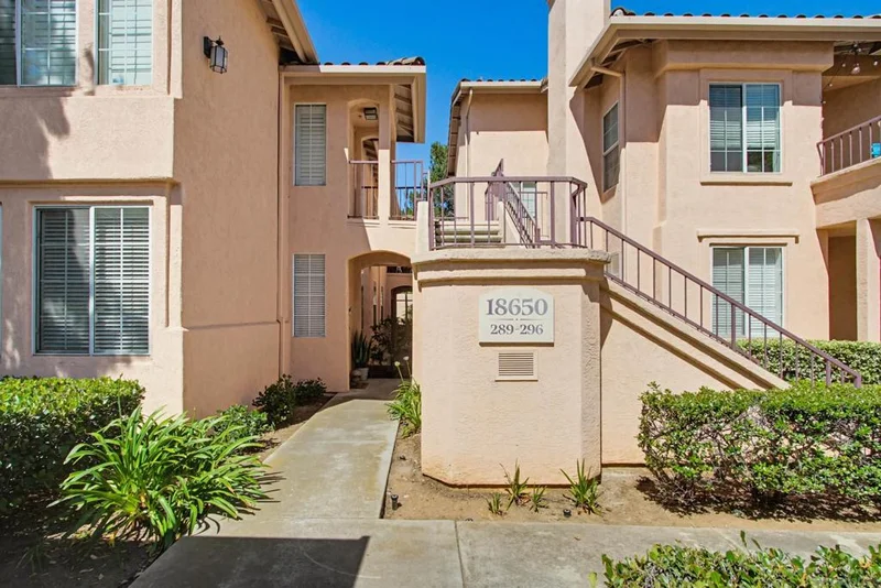 18650 Caminito Cantilena 296, San Diego, CA 92128