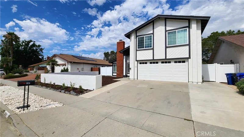 1810 Manzanita Court