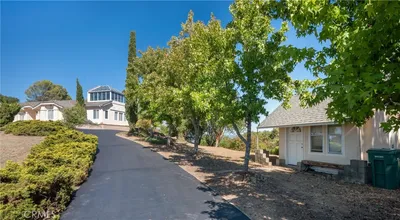 10825 San Marcos photo 2