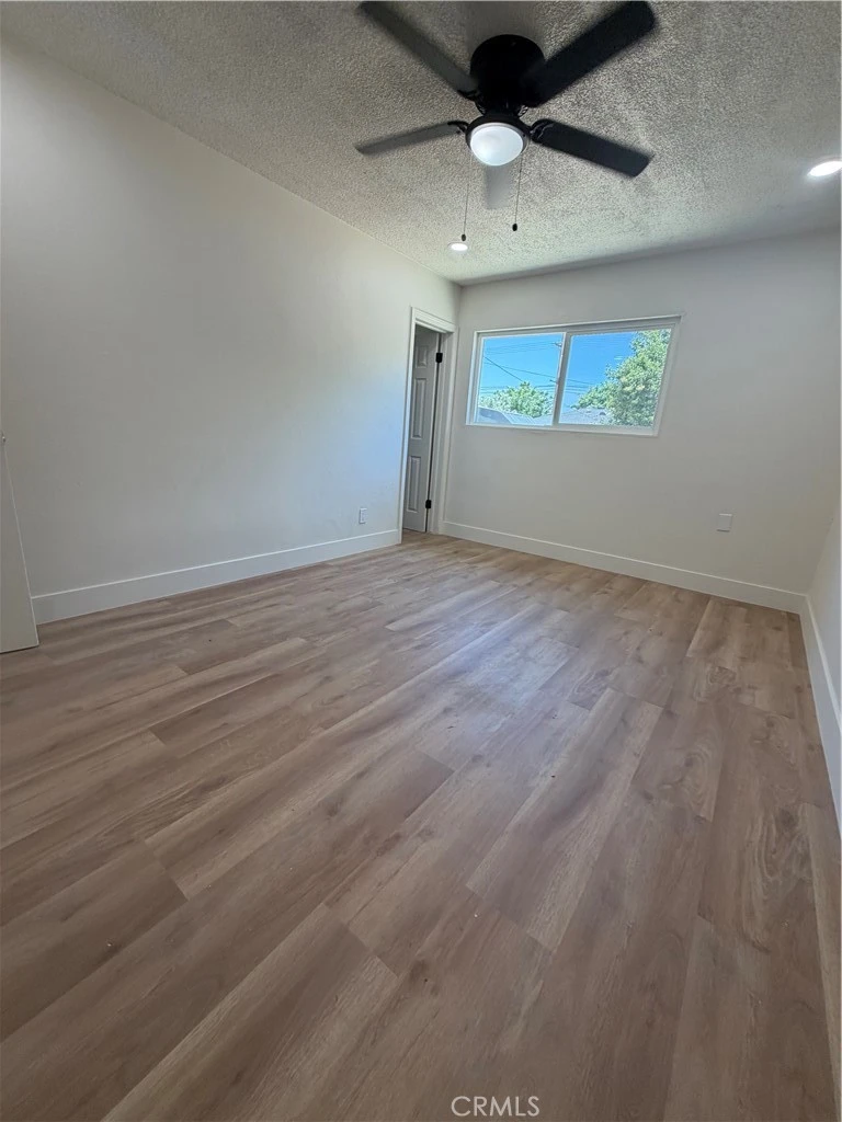 Interior 4