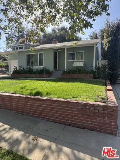 676 Bienveneda Avenue
